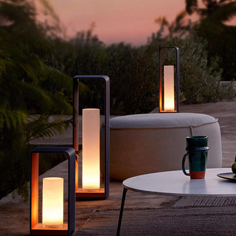 Modern Outdoor Pathway & Garden Light