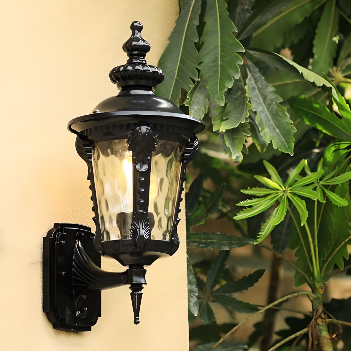 Vintage Style Outdoor Wall Light Decorative Lantern for Exterior Walls