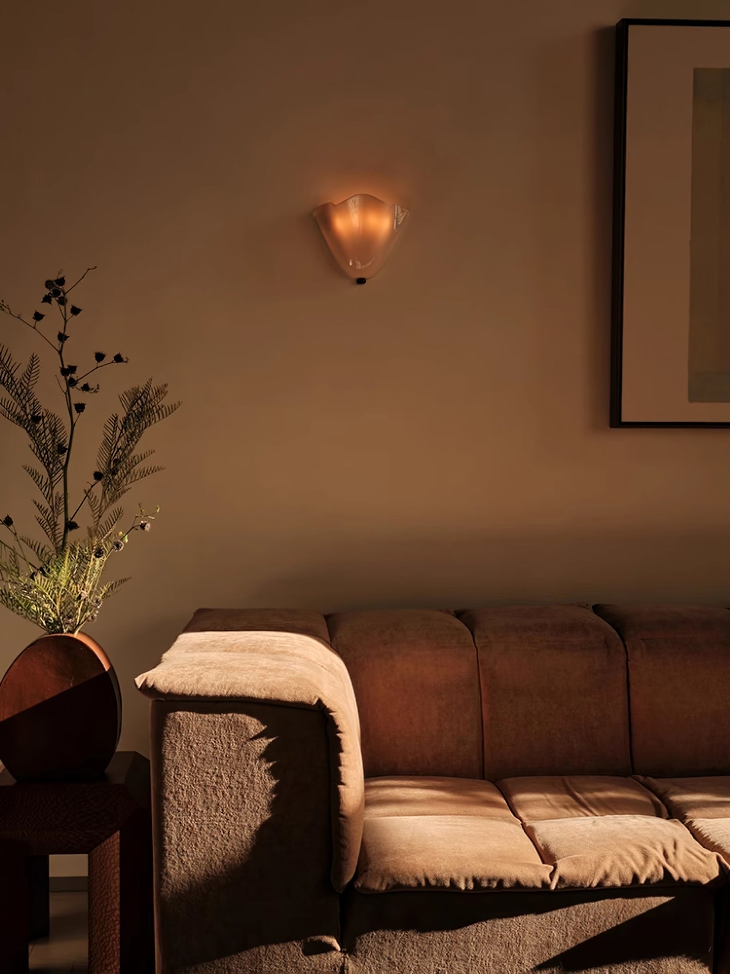 Artistic Wall Lights for Modern & Classic Interiors