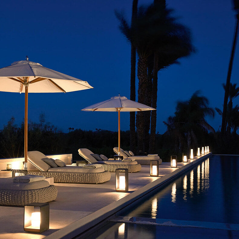 Modern Outdoor Pathway & Garden Light