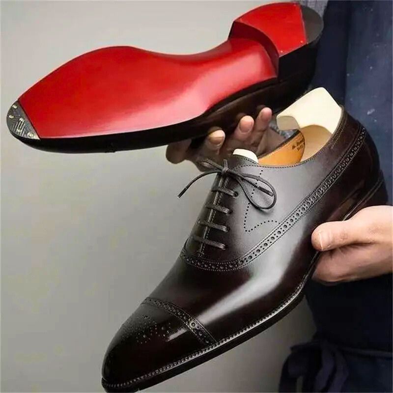 Men's Oxford Brogue Dress Shoes for Refined and Elegant Wedding Style Look