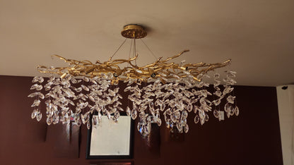 Sculptural Branch-Inspired Statement Pendant Light