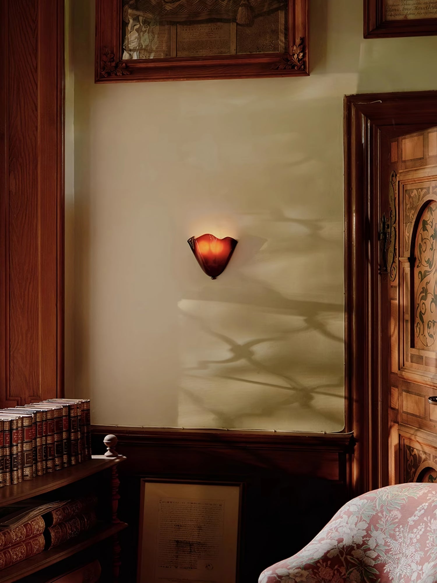 Artistic Wall Lights for Modern & Classic Interiors