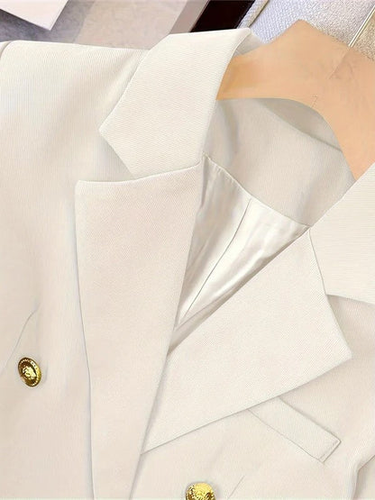 Women’s Fitted Formal Blazer with Classic Gold Button Design