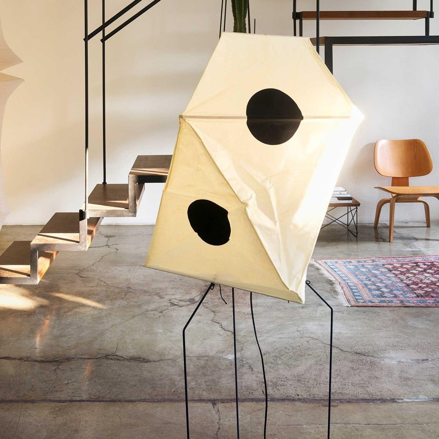 Arashi Floor Lamp