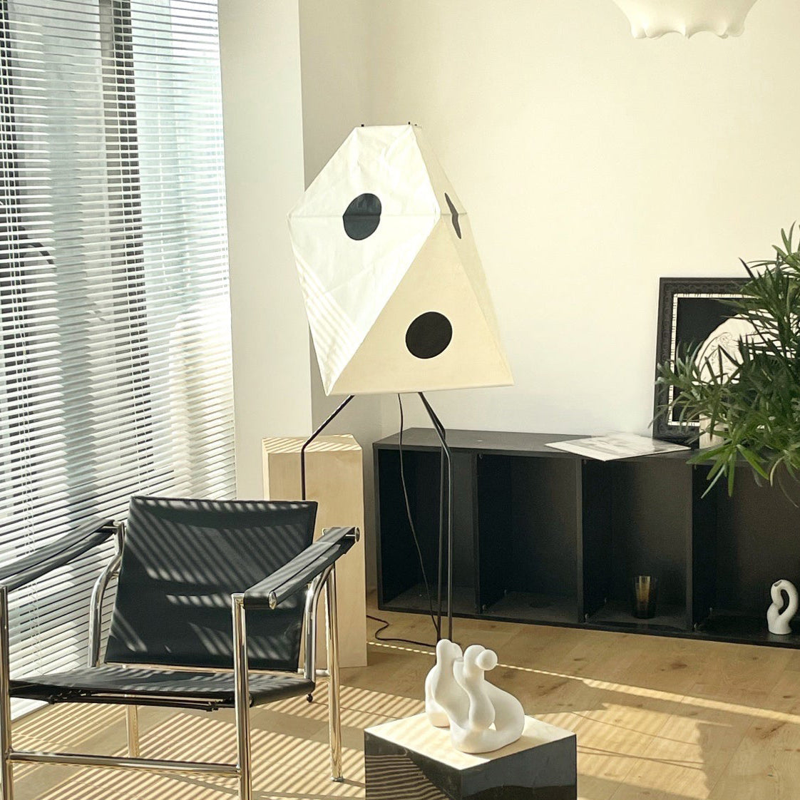 Arashi Floor Lamp