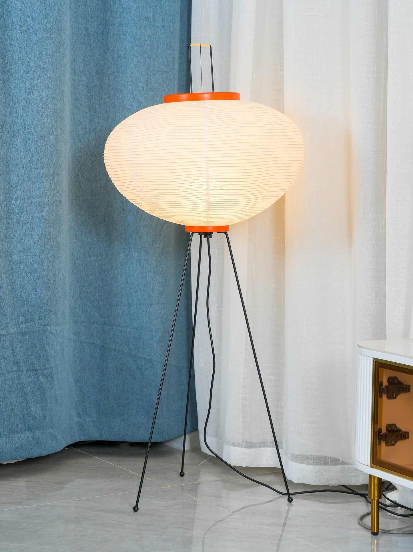 Arashi Floor Lamp