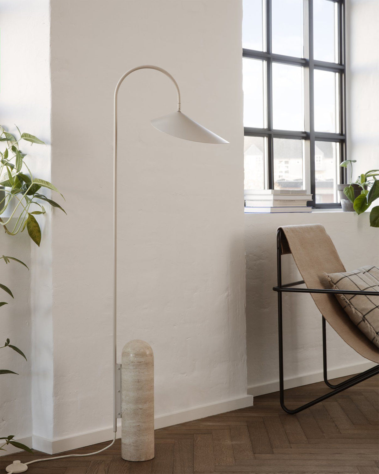 Cavello Floor Lamp