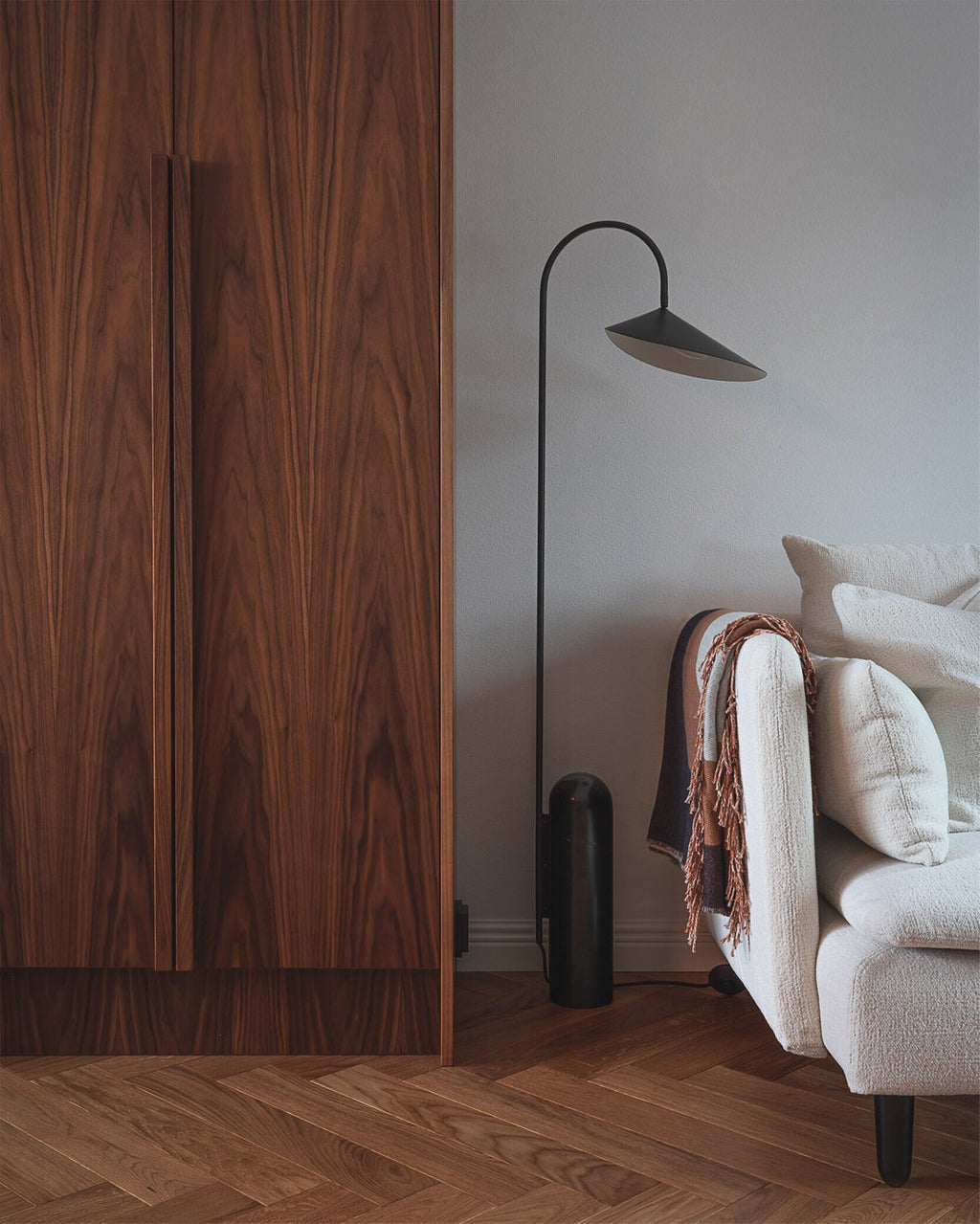 Cavello Floor Lamp