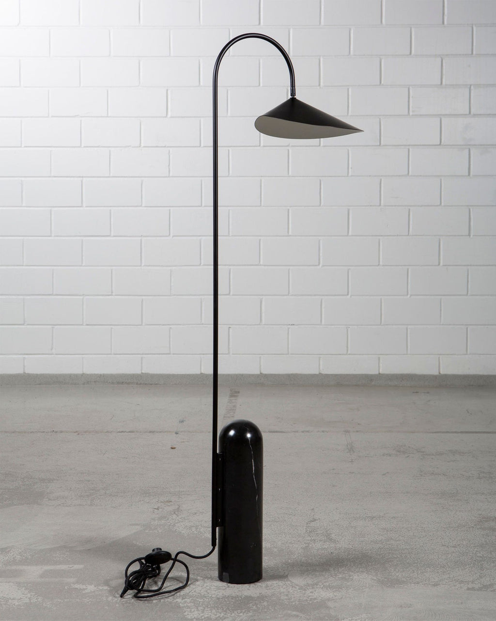 Cavello Floor Lamp