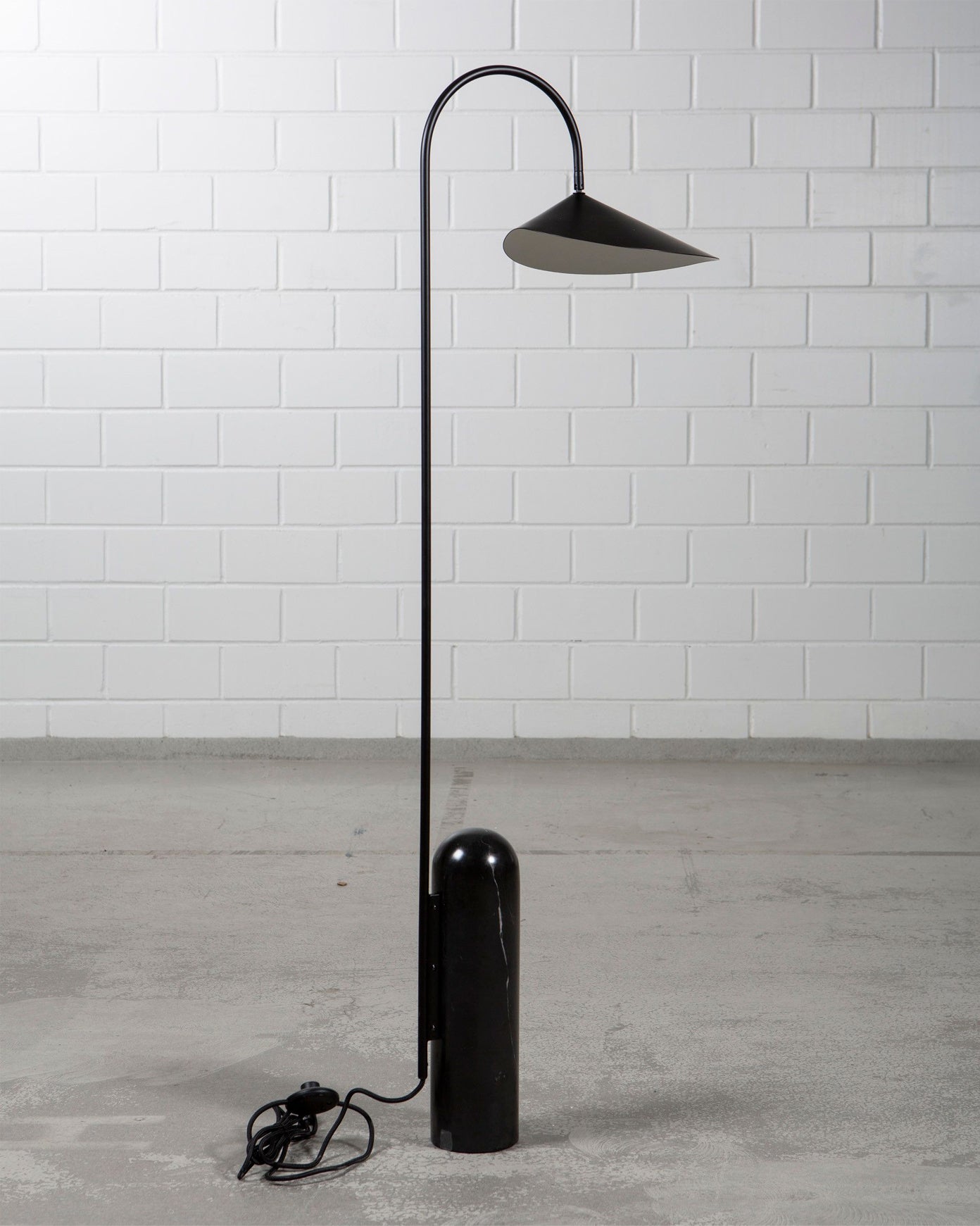 Cavello Floor Lamp