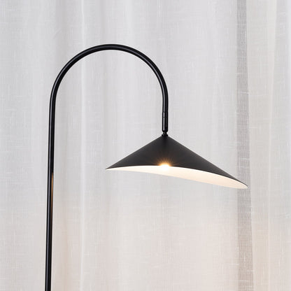 Cavello Floor Lamp
