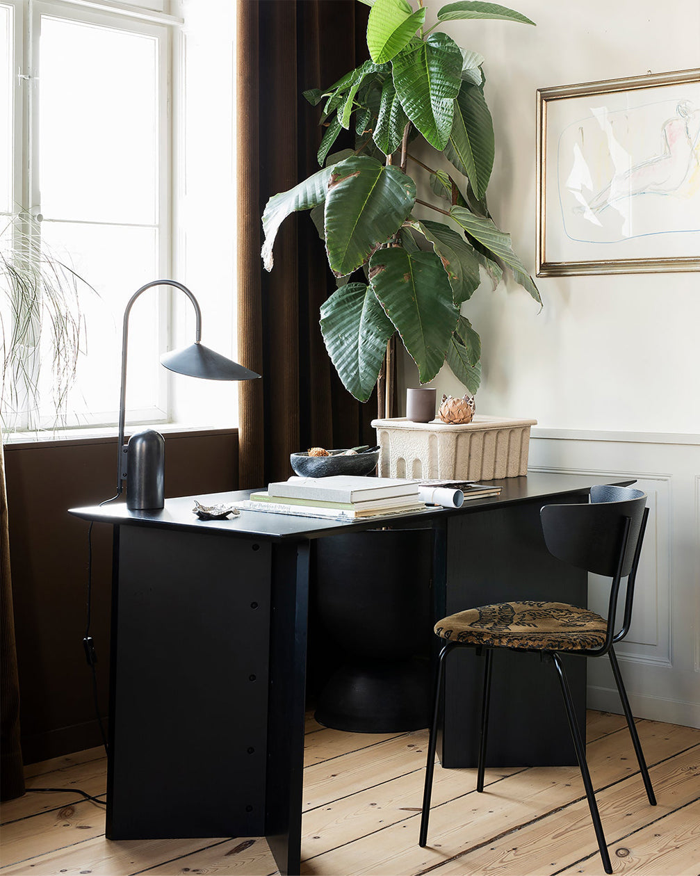 Arvello Table Lamp