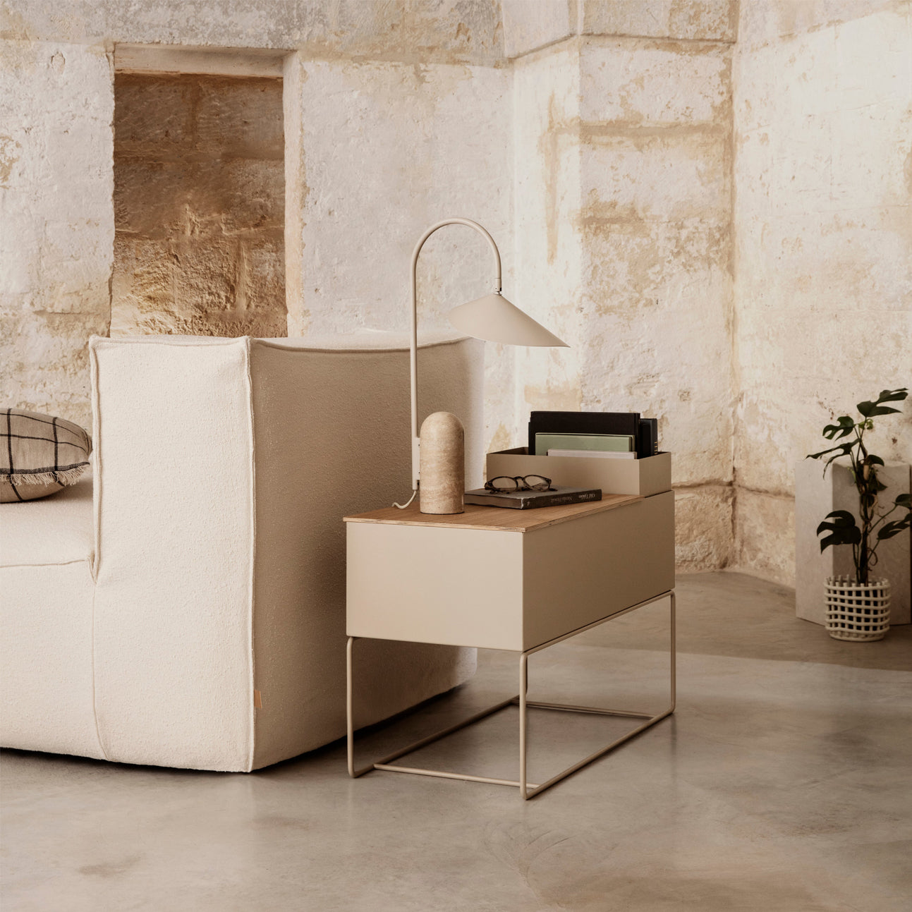 Arvello Table Lamp