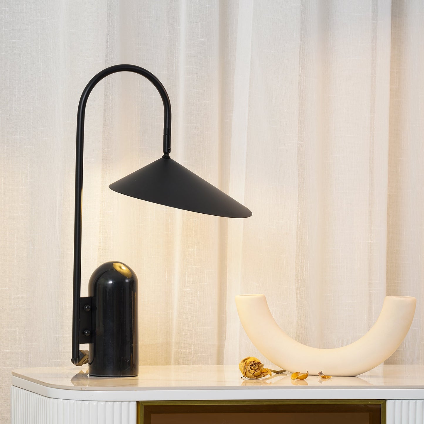 Arvello Table Lamp
