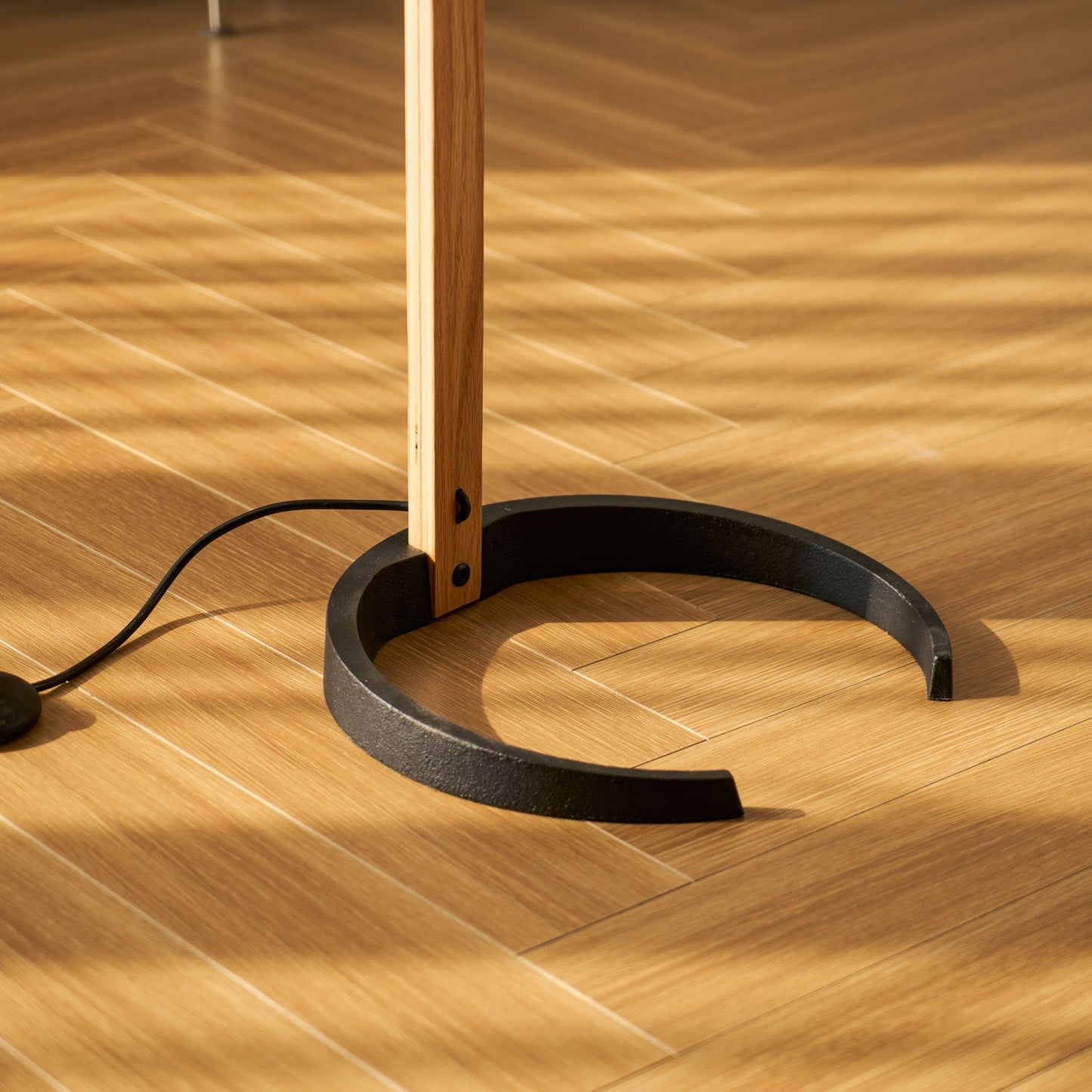 Belvaro Floor Lamp