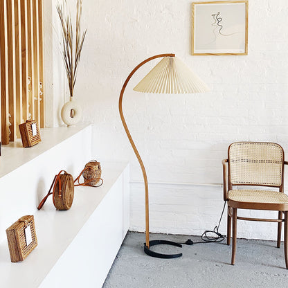 Belvaro Floor Lamp