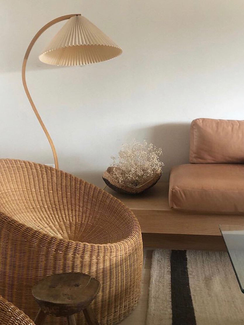 Belvaro Floor Lamp