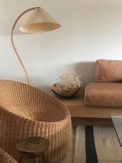 Belvaro Floor Lamp
