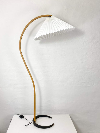 Belvaro Floor Lamp