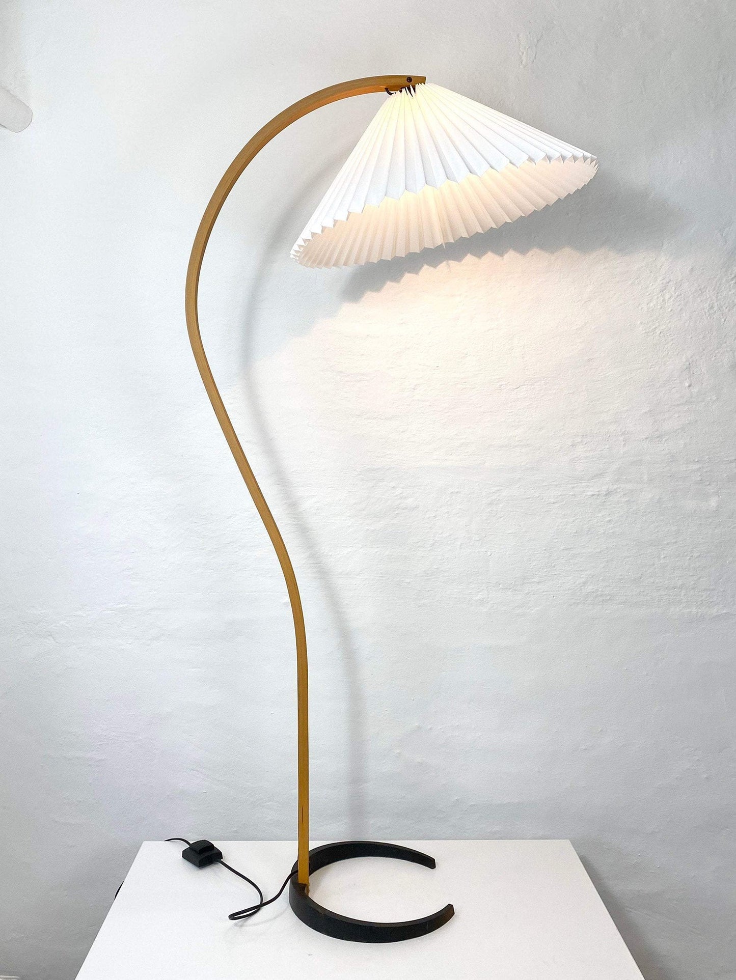 Belvaro Floor Lamp
