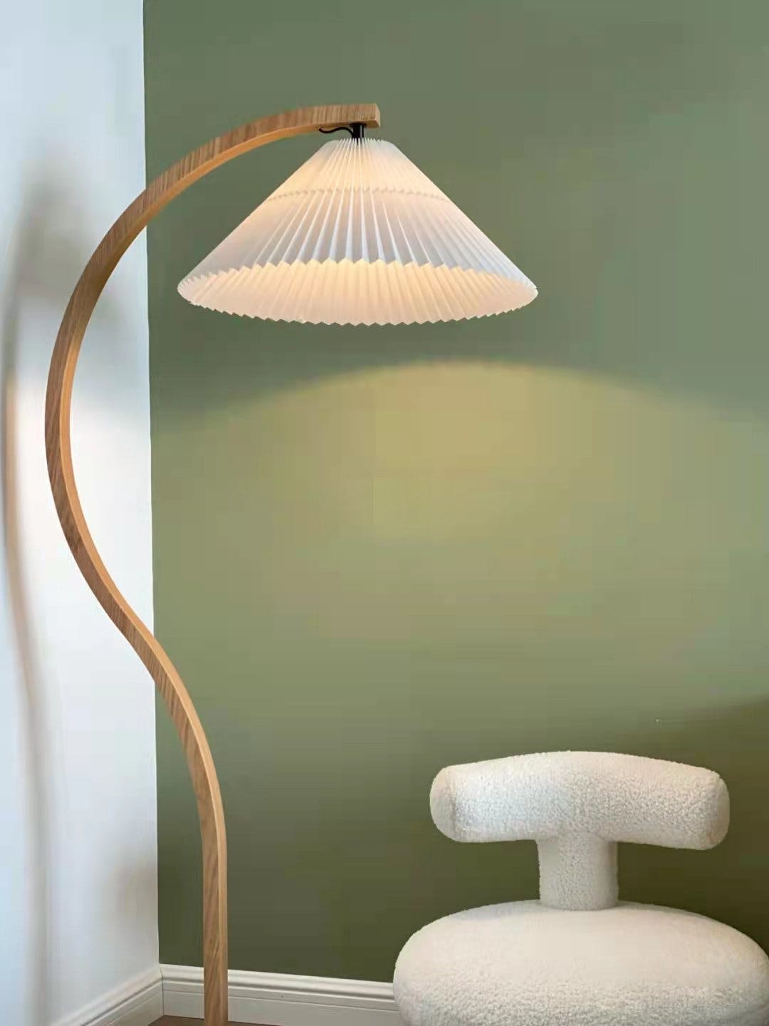 Belvaro Floor Lamp