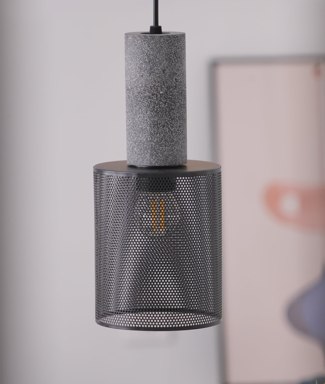 Minimalist Industrial Cylindrical Design Pendant Light