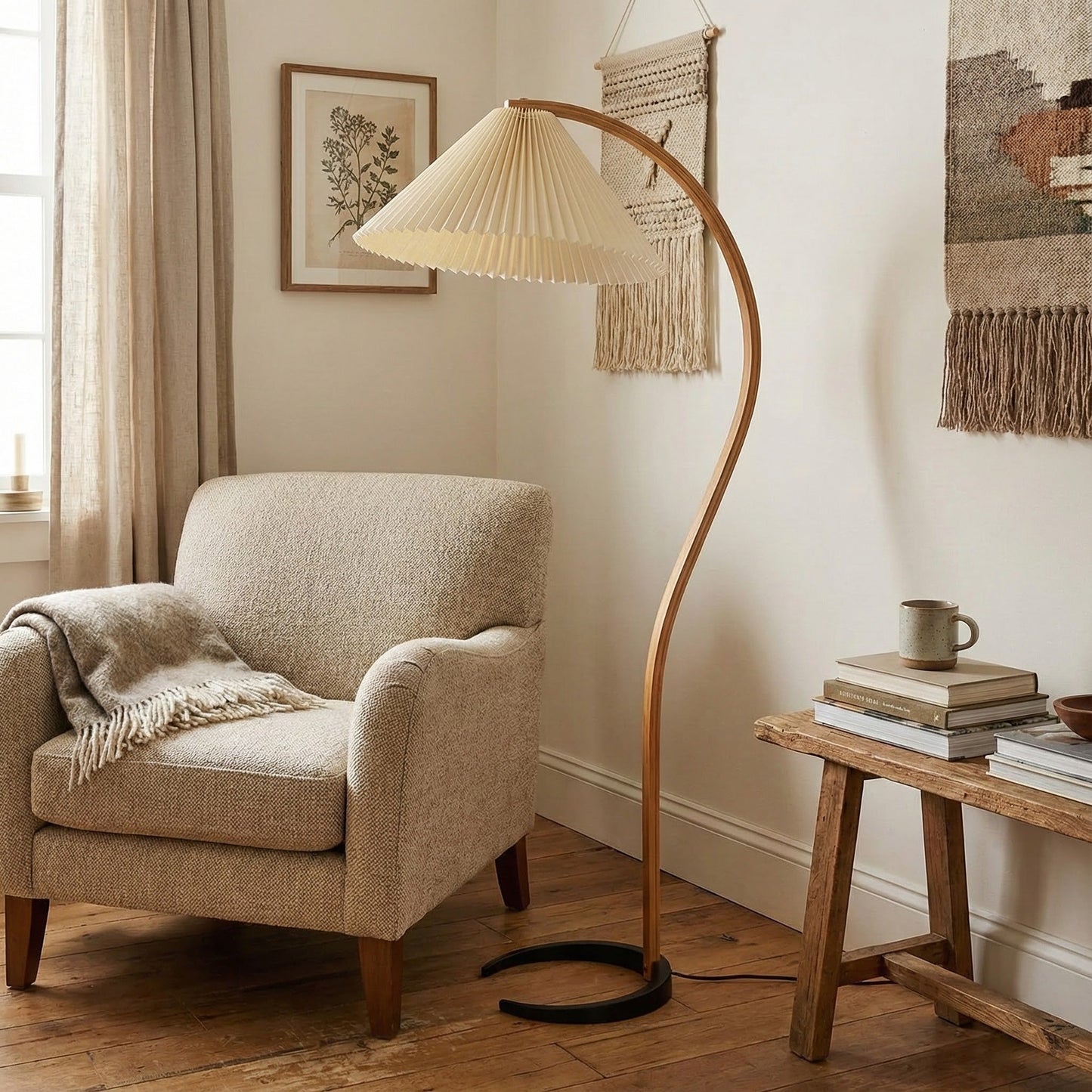 Belvaro Floor Lamp