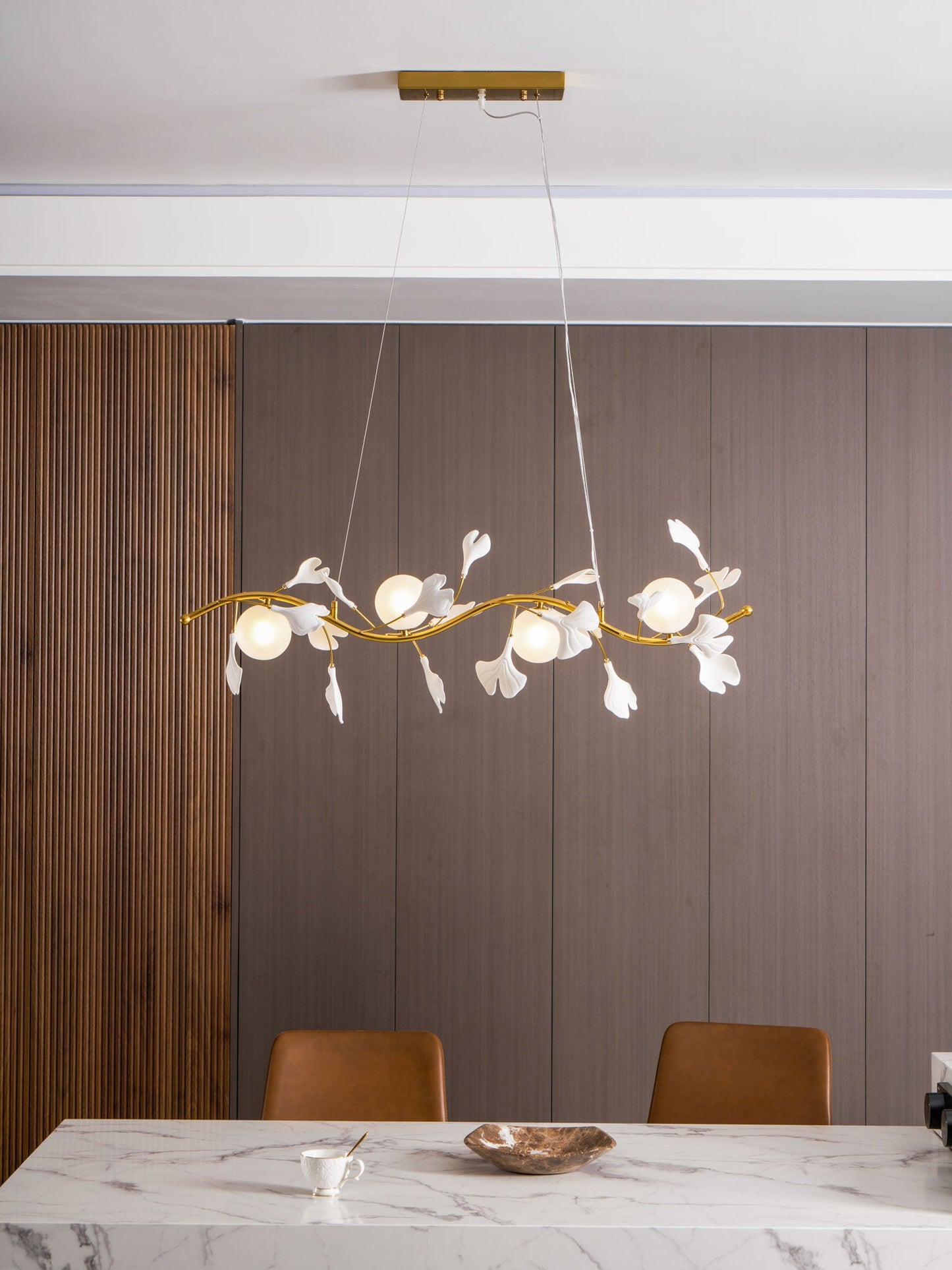 Lunaris Gingko Chandelier