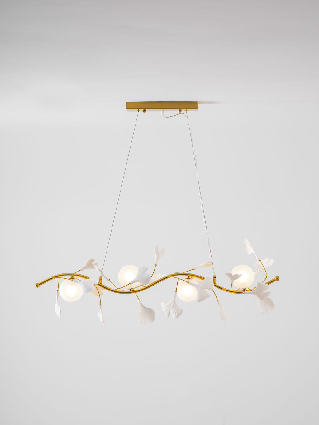 Lunaris Gingko Chandelier