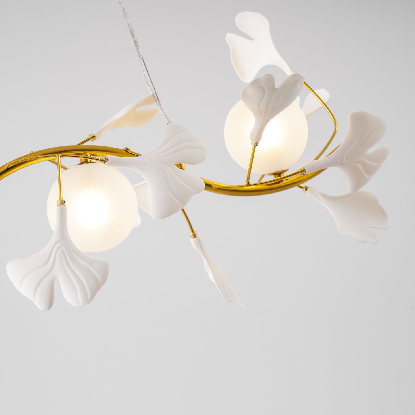 Lunaris Gingko Chandelier