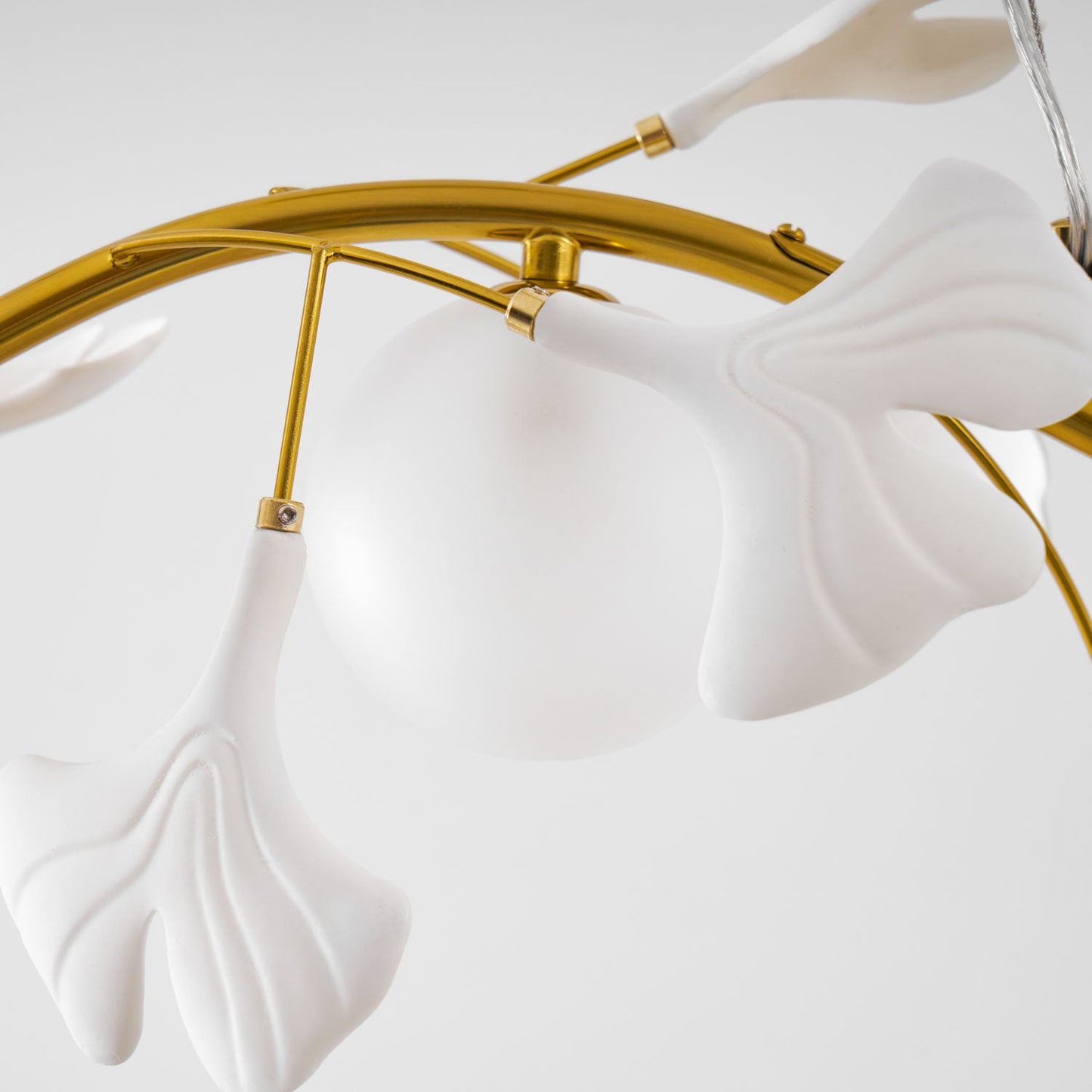 Lunaris Gingko Chandelier
