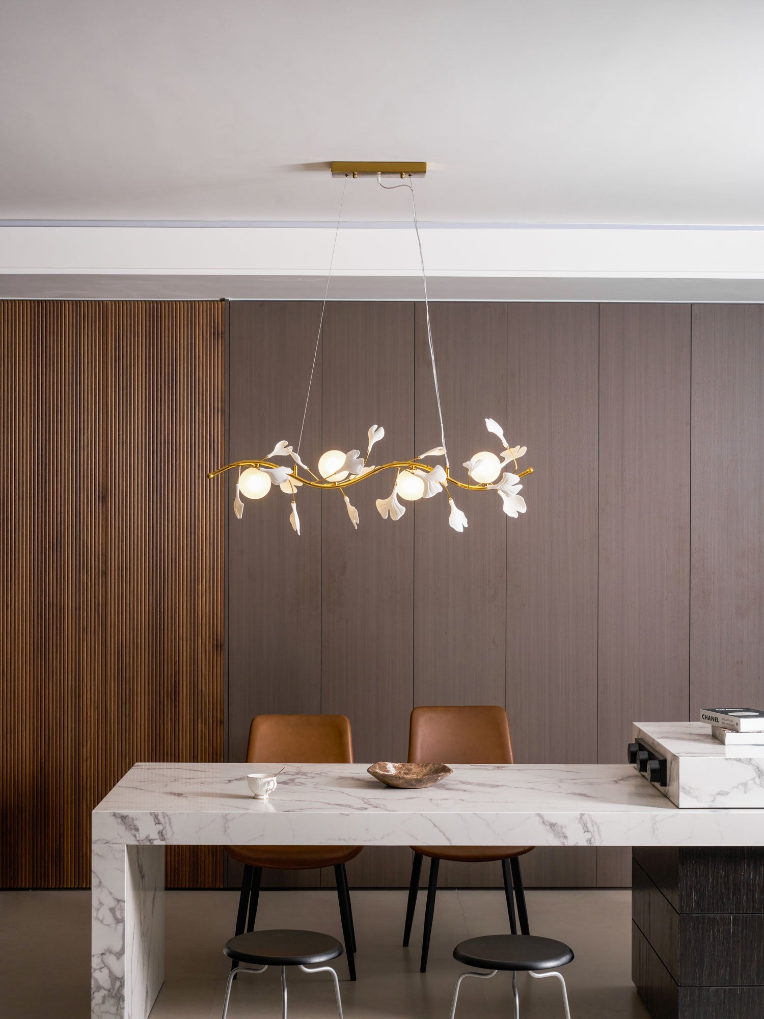 Lunaris Gingko Chandelier
