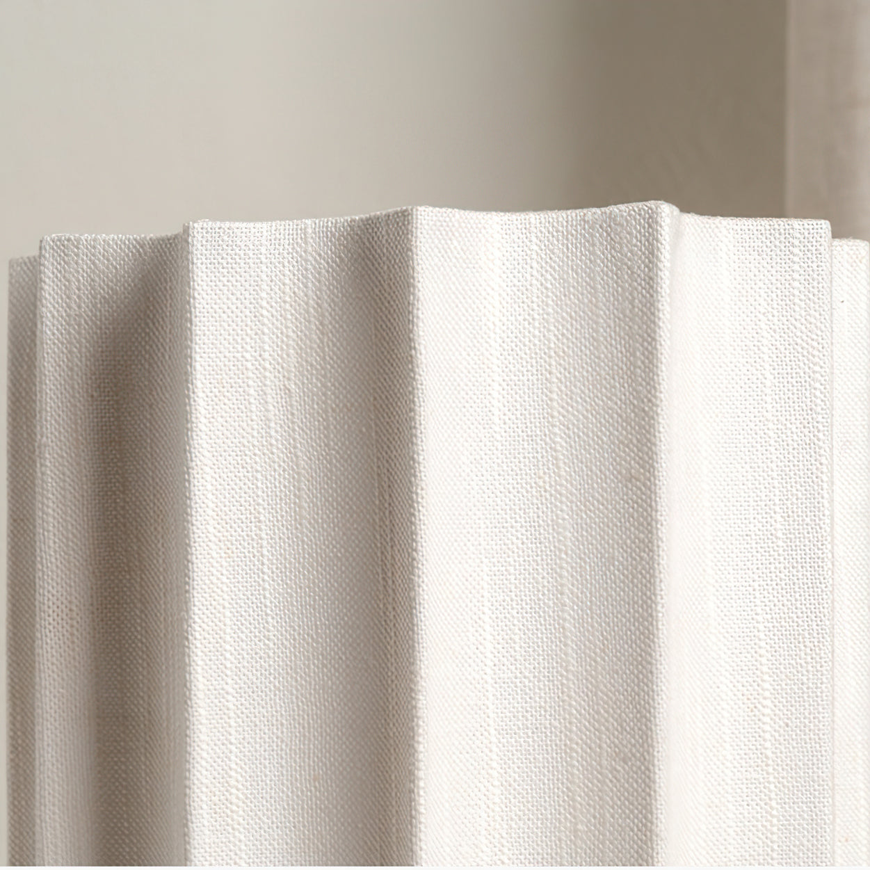Elvara Table Lamp