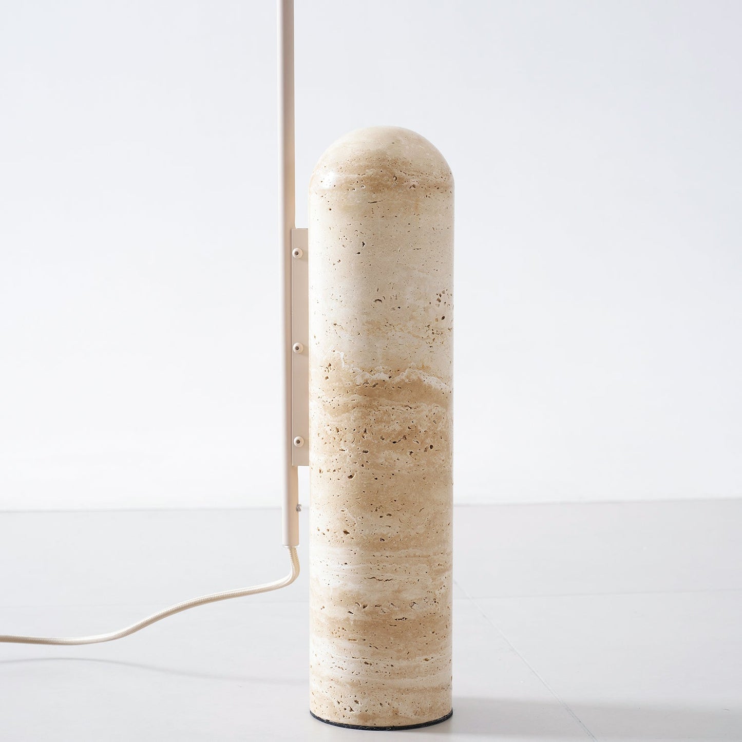 Cavello Floor Lamp
