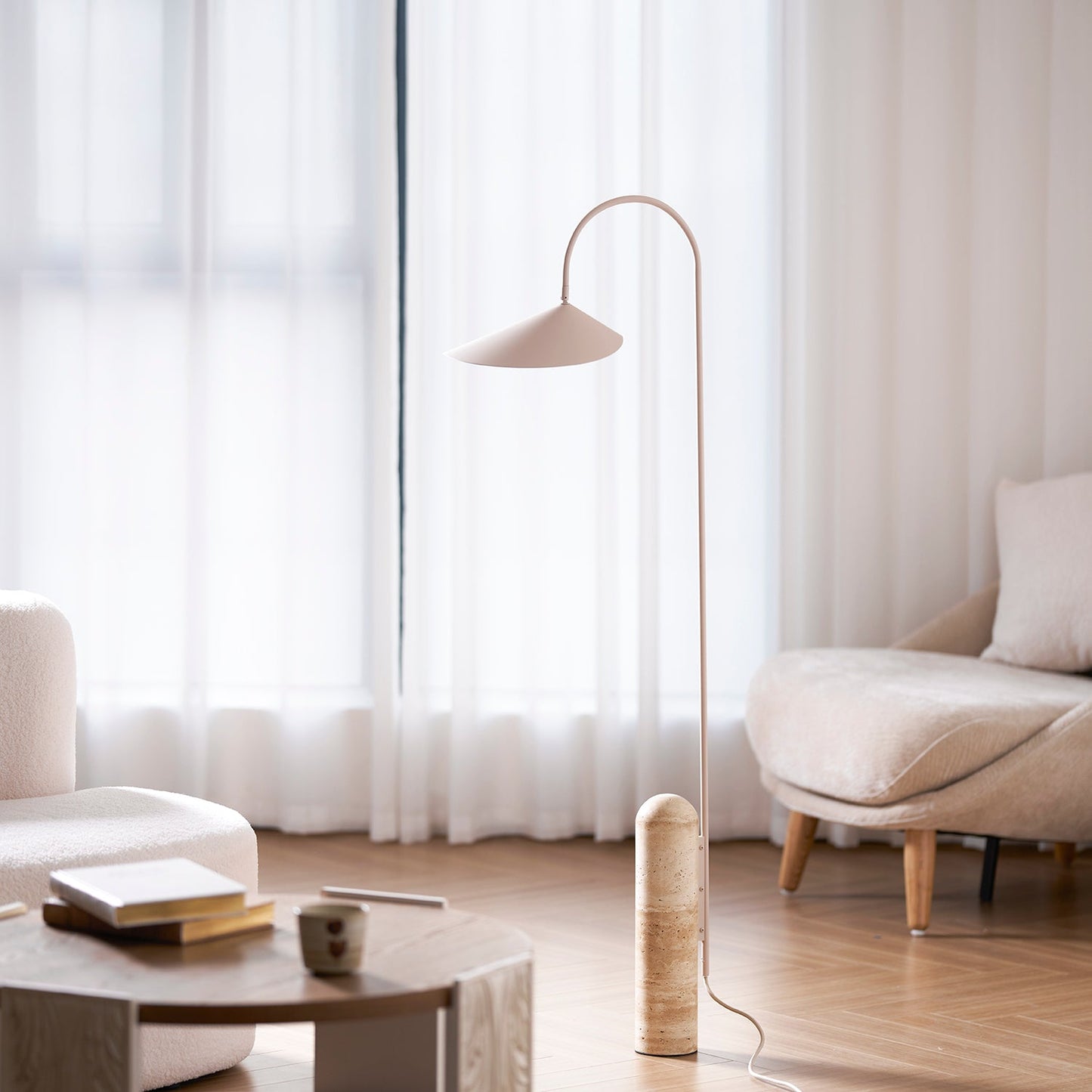 Cavello Floor Lamp
