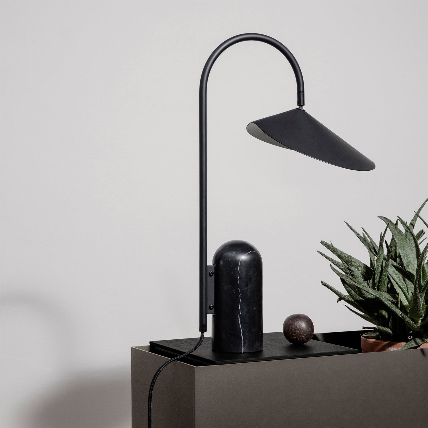 Arvello Table Lamp