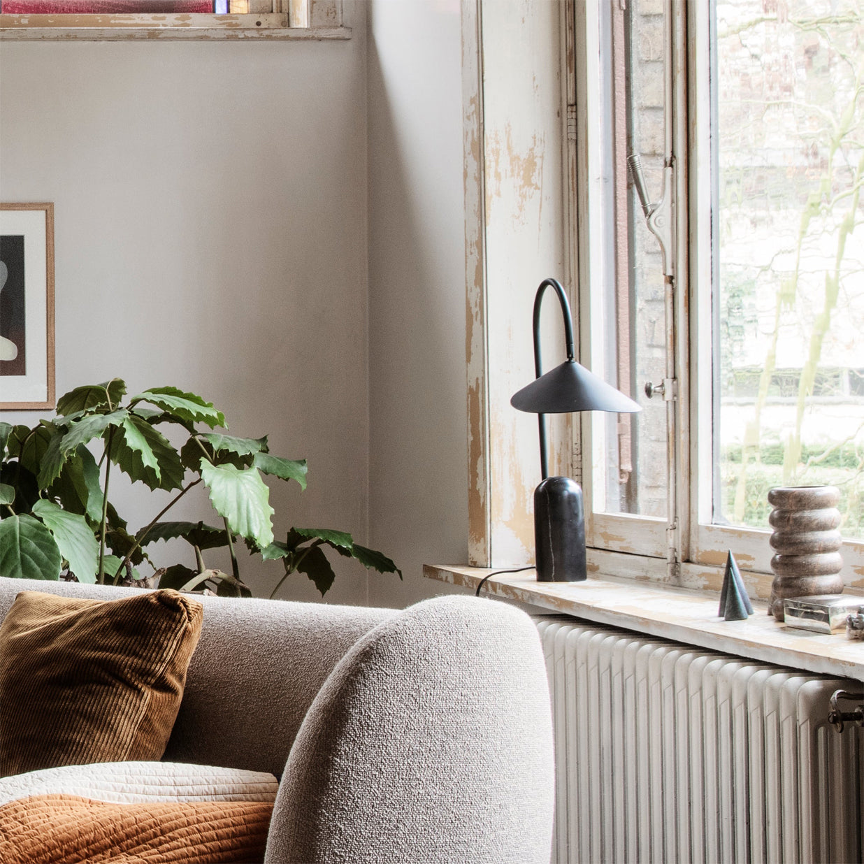 Arvello Table Lamp