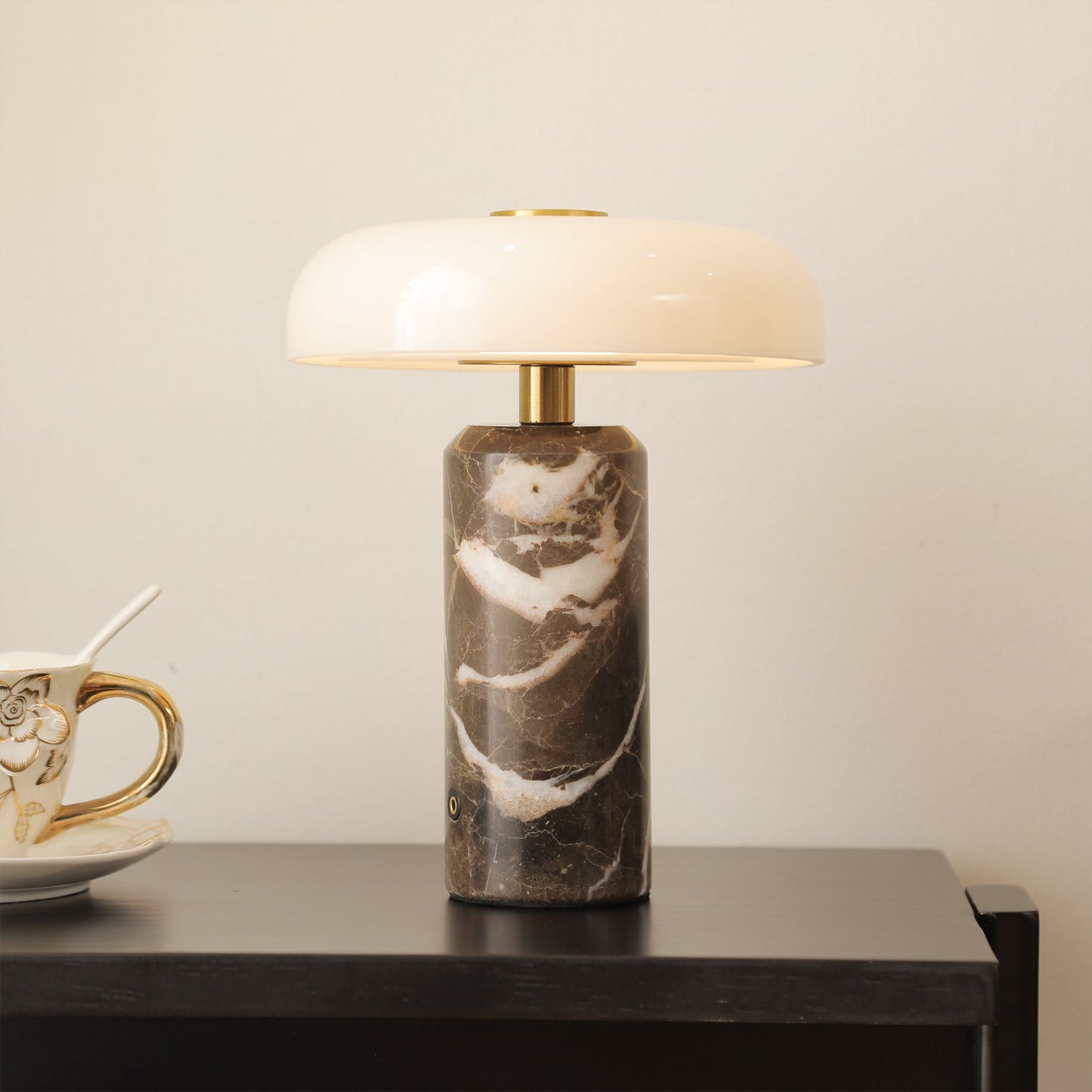 Calvero Table Lamp