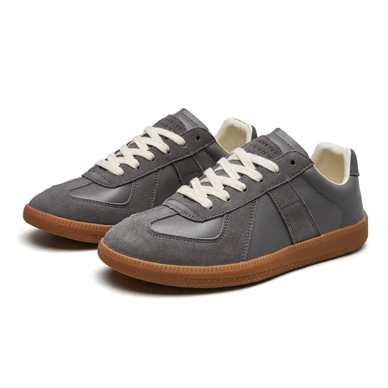 Classic Retro Sneakers With Thick Sole And Timeless Vintage Street Style