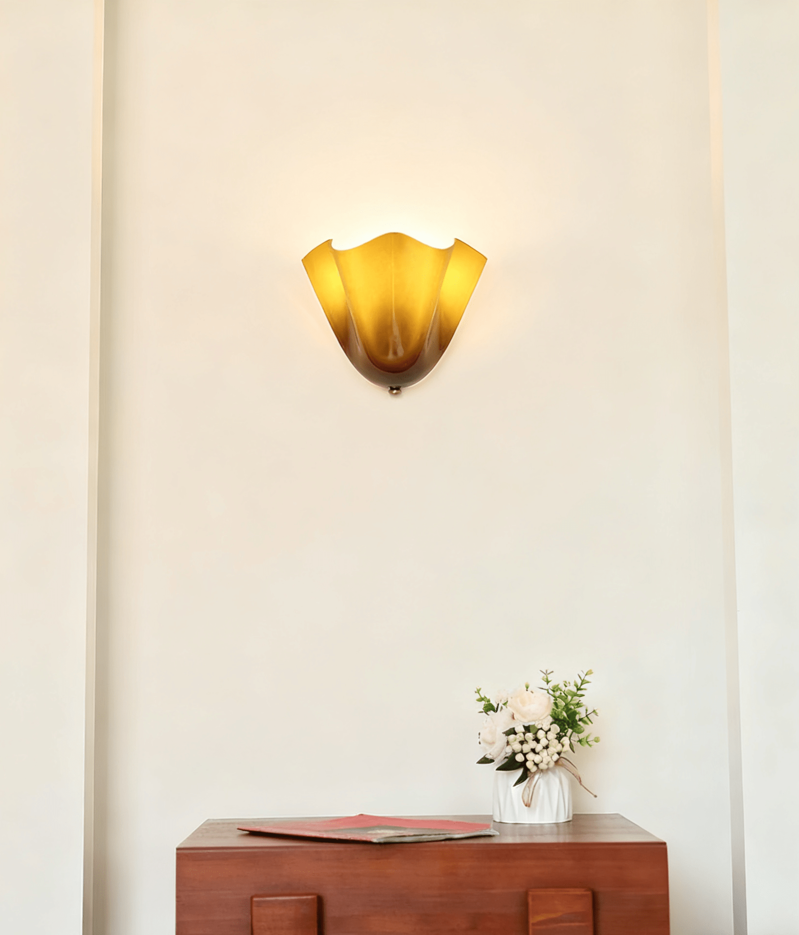 Artistic Wall Lights for Modern & Classic Interiors