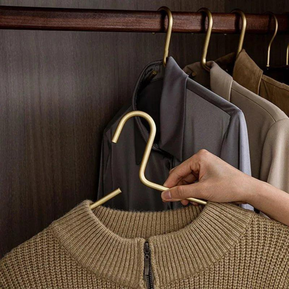 Non-Slip Clothes Hangers Set of 5 Space-Saving Closet Storage