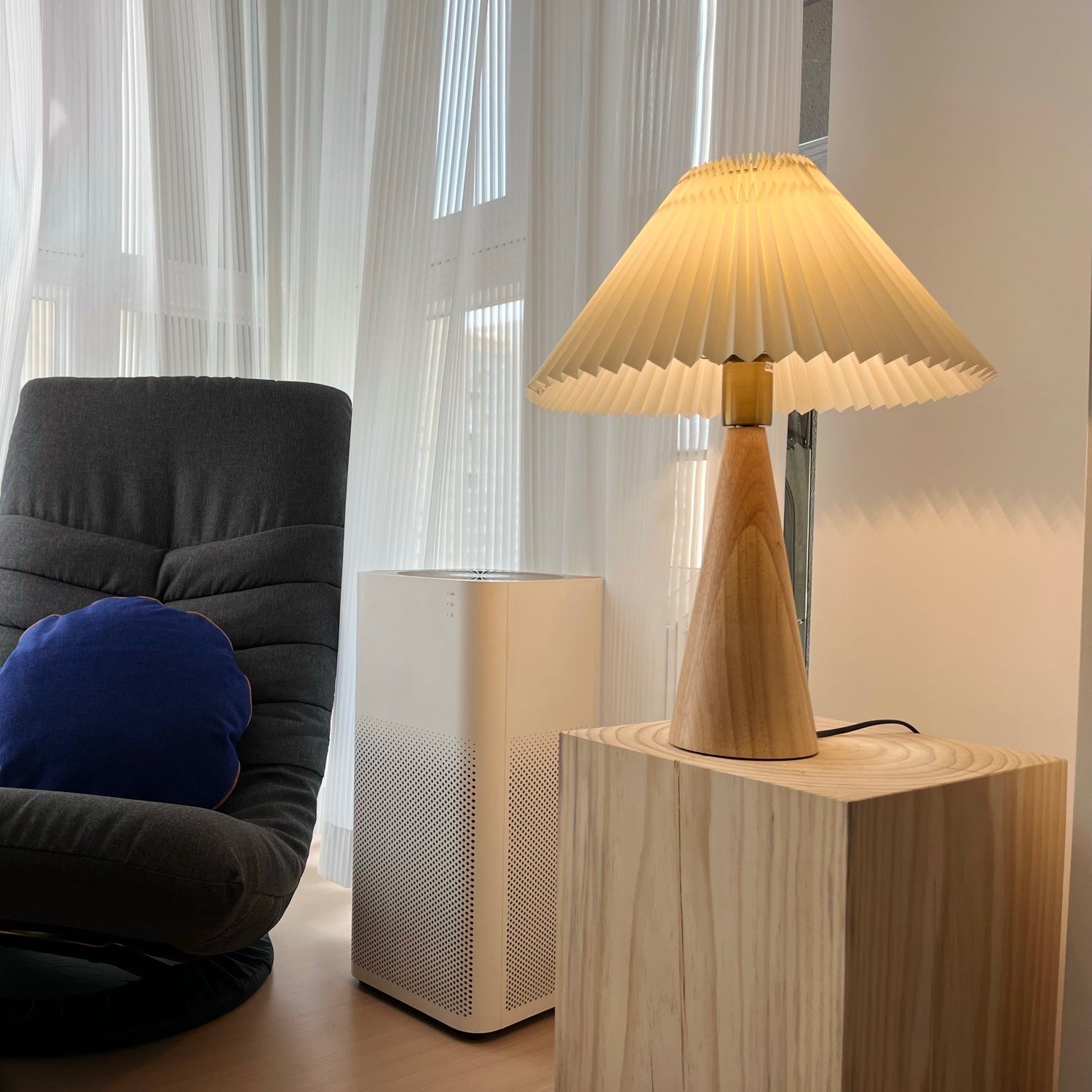Rovelle Table Lamp