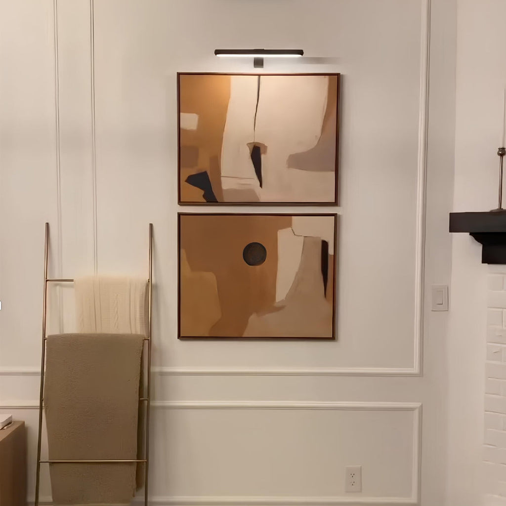 Gallery‑Style Wall Lamp