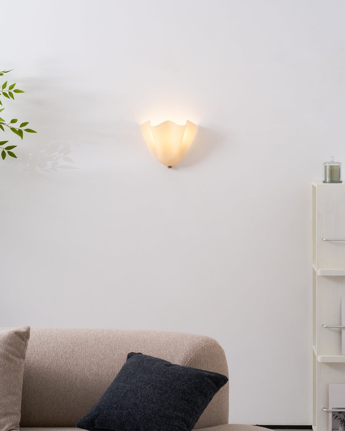 Artistic Wall Lights for Modern & Classic Interiors
