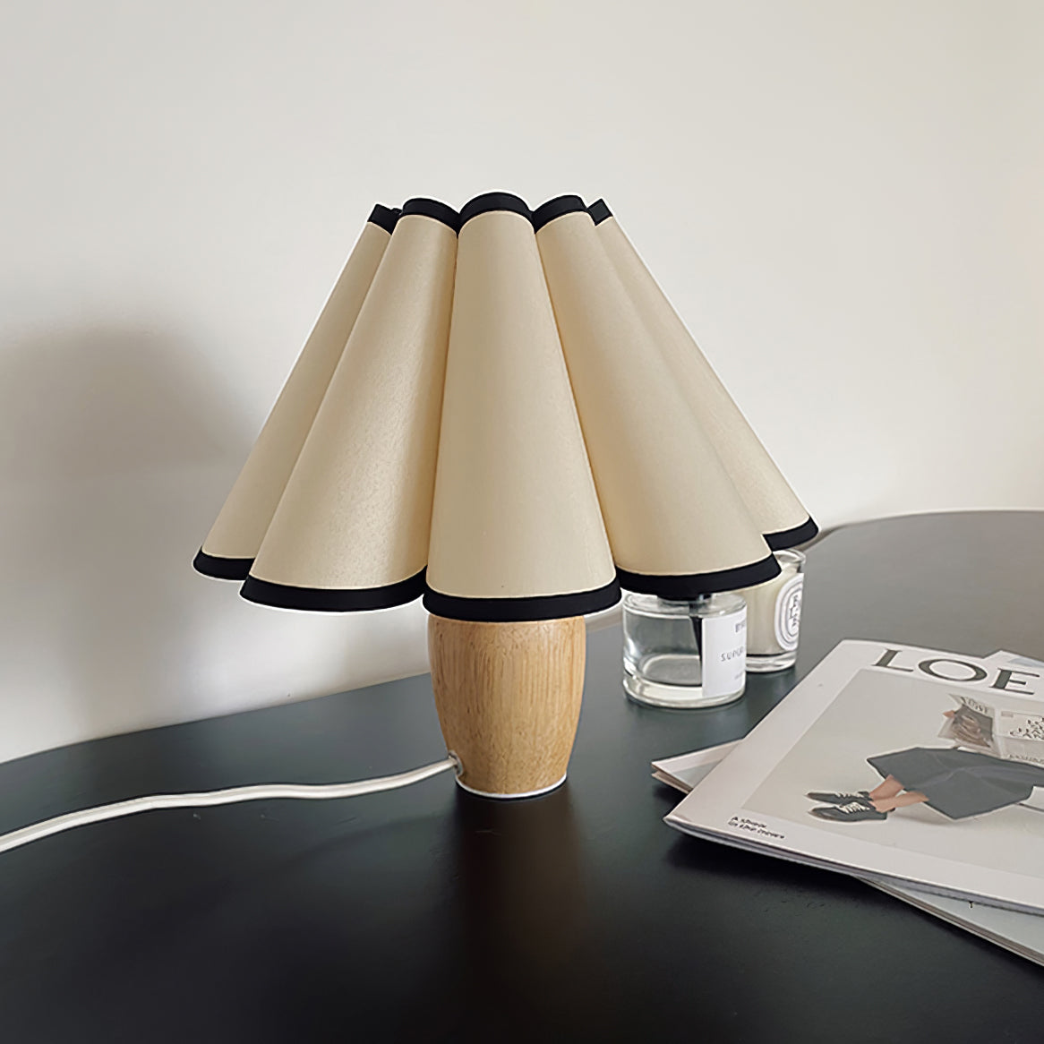 Velmora Table Lamp