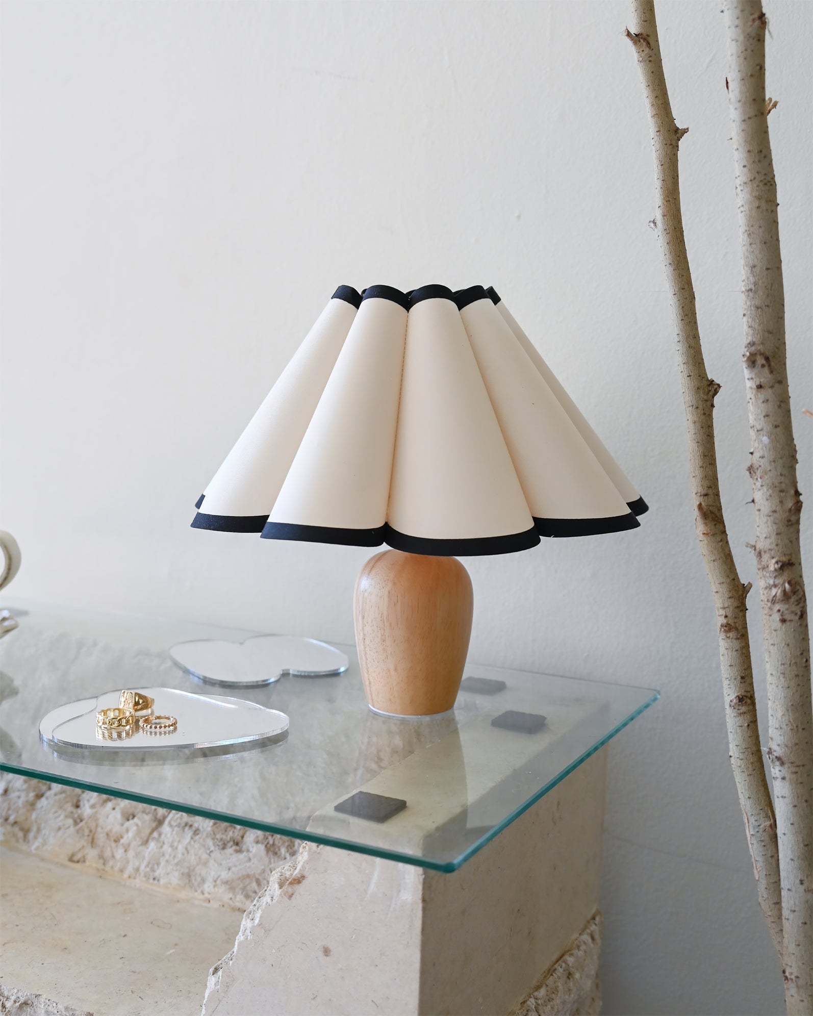 Velmora Table Lamp