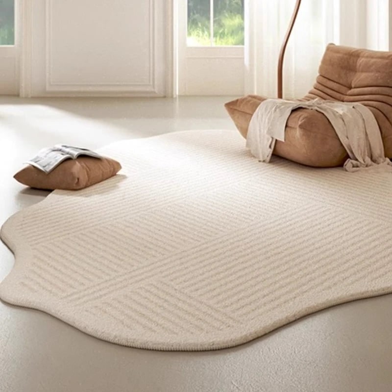 Area Rug with Irregular Wavy Edge and Textured Plush Pile Pattern - Image 2