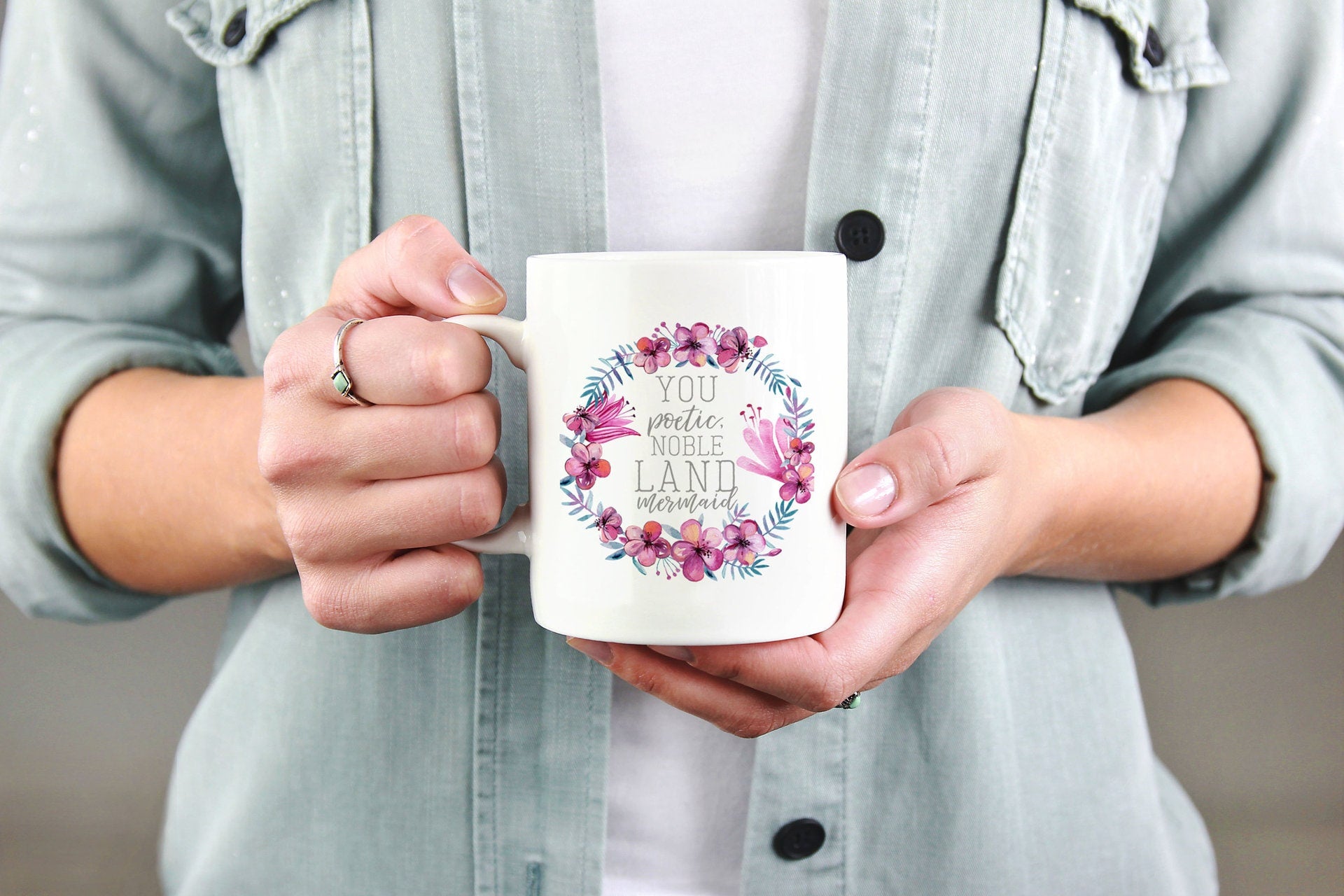 Ceramic Coffee Mug with Floral Wreath Design and Custom Cups Gift Set Reusable - Image 3