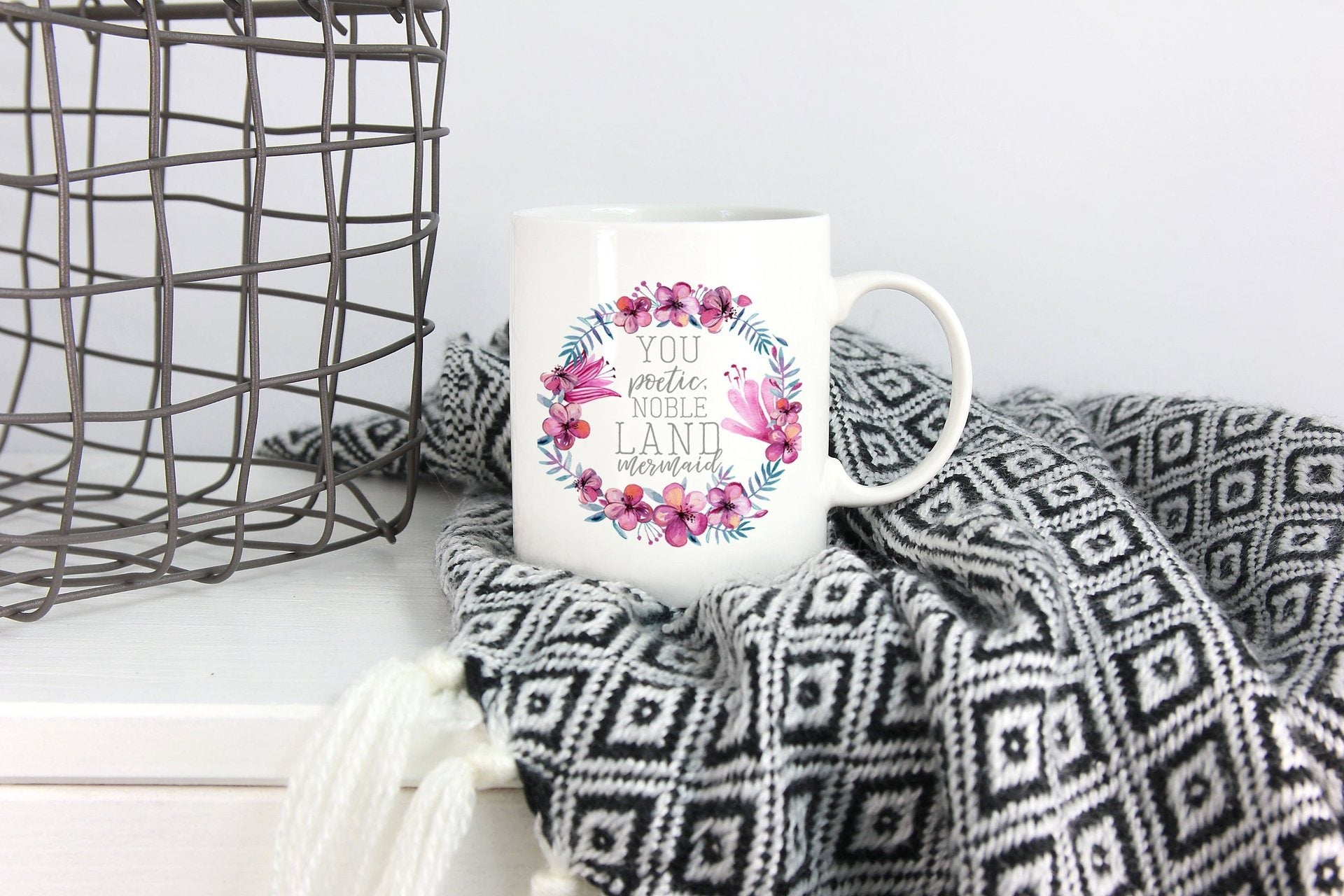 Ceramic Coffee Mug with Floral Wreath Design and Custom Cups Gift Set Reusable - Image 5